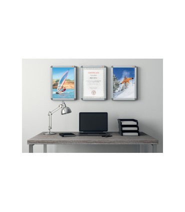 Vitrina de anuncios nobo con marco de aluminio a presion premium plus para exterior din a0 976x40x1390 mm
